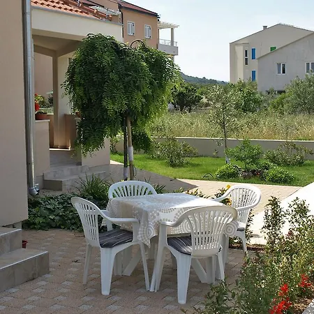 Apartment Karla.1 Dobropoljana